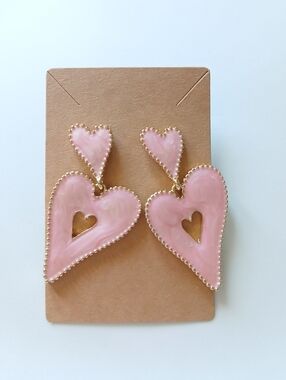Fashion Jewelry Pink Heart Drop Earrings with Gold Beaded Edge